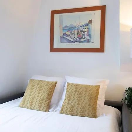 Heavenly & Cozy Parisian Flat - Place Voltaire Apartment *
