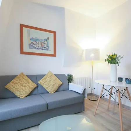 Heavenly & Cozy Parisian Flat - Place Voltaire *