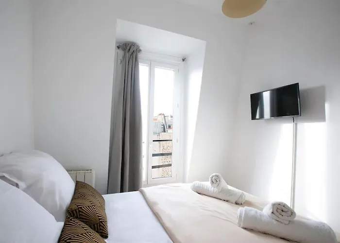 Heavenly & Cozy Parisian Flat - Place Voltaire Apartament